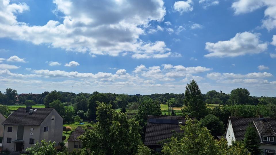 Gepflegte und ansprechende 3 Zimmer Wohnung mit Süd-Balkon