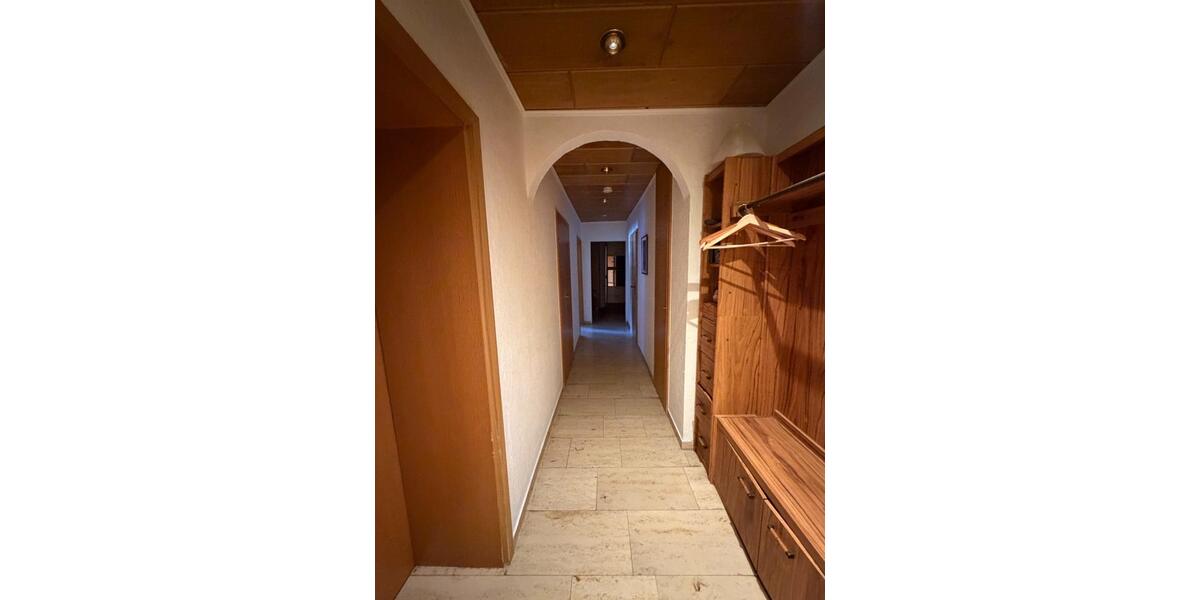 Etagenwohnung Hildesheim Himmelsthür - 3 Zimmer, 143 m&sup2;, 1.450&euro; | Angebot:26277673