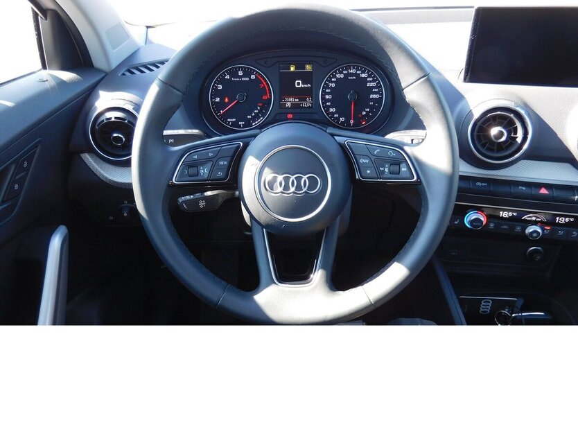 Audi Q2 30 1.0 TFSI BMT Navi Klima ALU 21.000 km 20.990 € Vordorf 38533