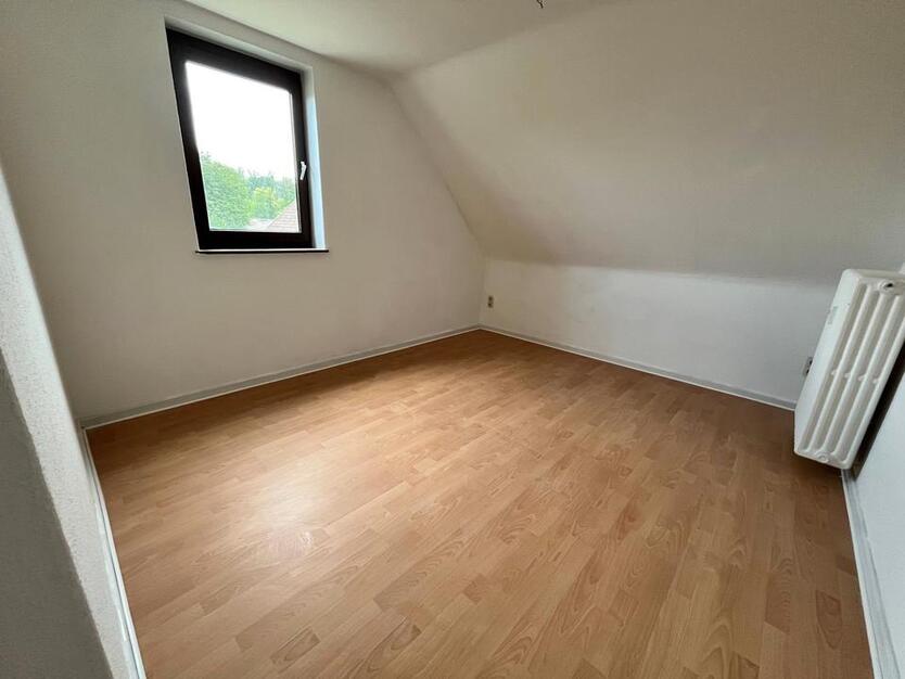 Wunderschöne, renovierte 2 Zimmerwohnung zum Wohlfühlen in grüner Umgebung! zimmer