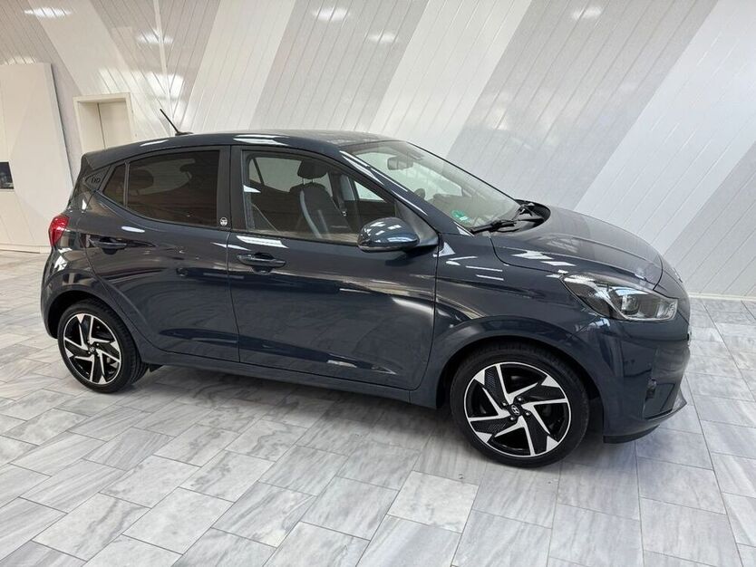 i10