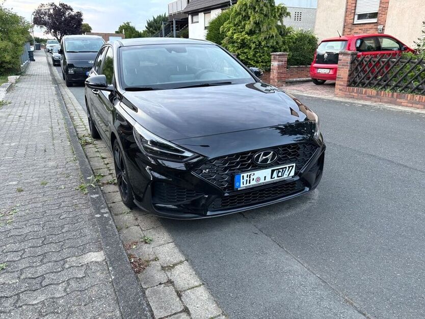 i30