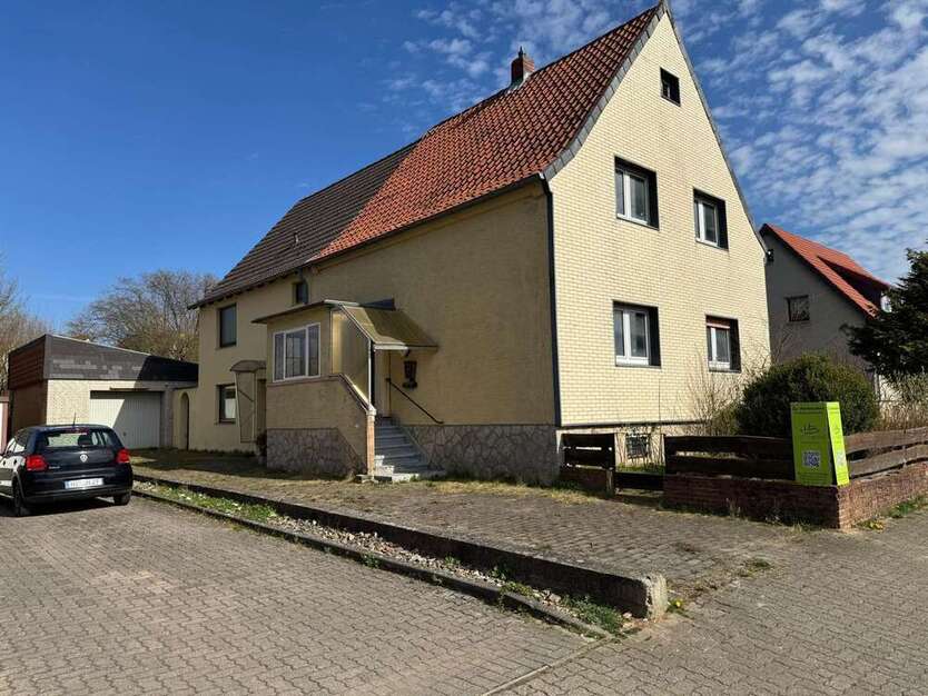 Haus zum Kaufen in Bodenburg 190.000 € 200 m²