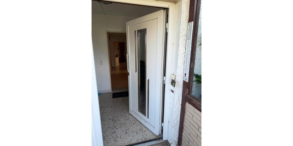 Einfamilienhaus Schwülper - 8 Zimmer, 220 m&sup2;, 259.000&euro; | Angebot:27162853