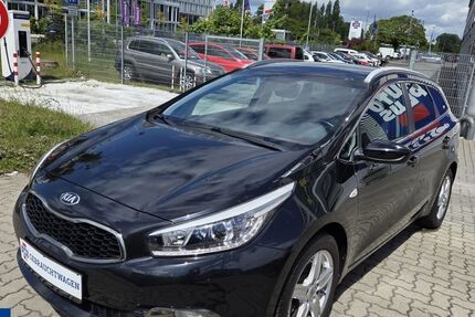 Kia ceed / Ceed 136.000 km 8.699 &euro; Goslar 38644