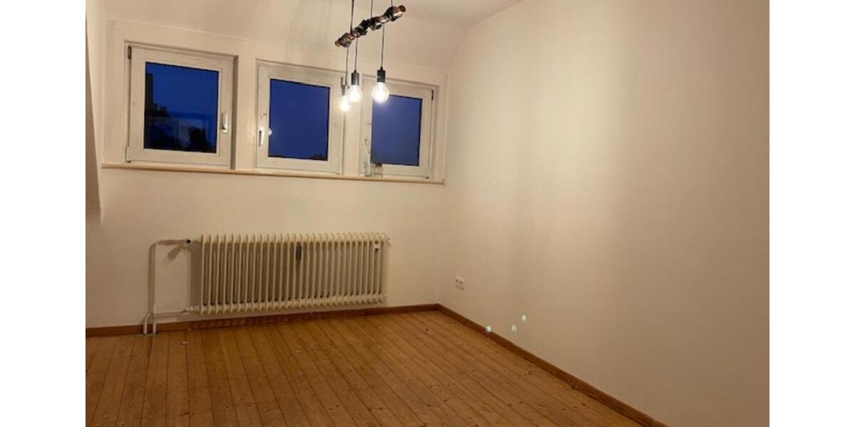 Dachgeschoßwohnung Liebenburg - 3 Zimmer, 73 m&sup2;, 390&euro; | Angebot:25232083
