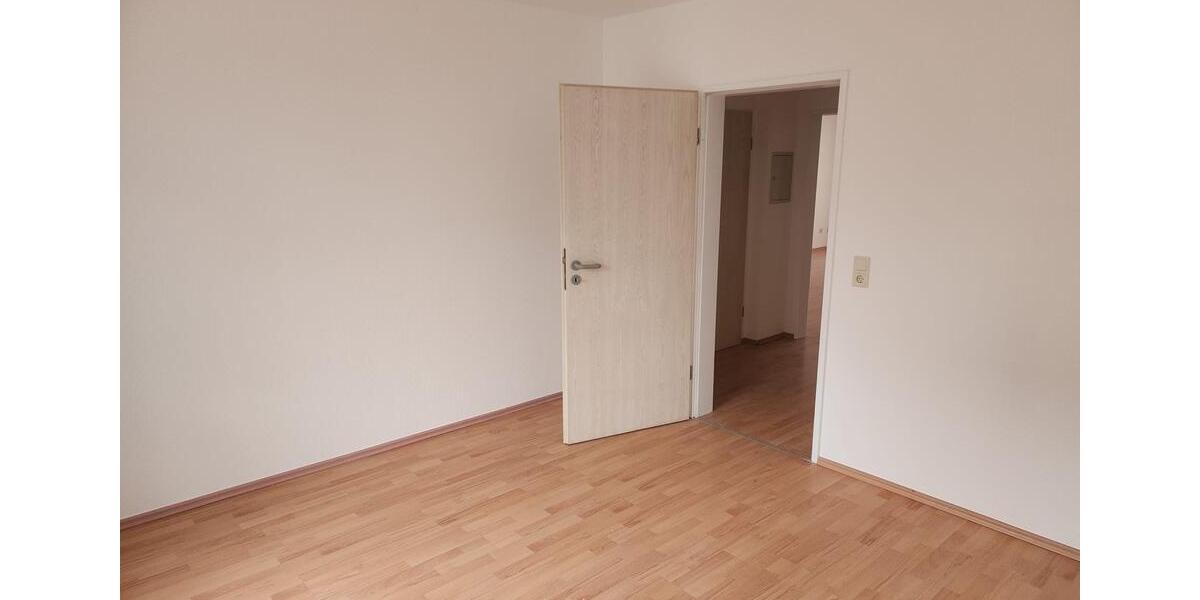 Erdgeschoßwohnung Hildesheim - 2 Zimmer, 62 m&sup2;, 650&euro; | Angebot:25907412