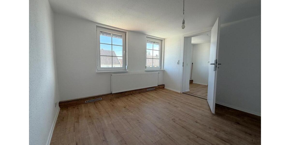 Etagenwohnung Börßum - 5 Zimmer, 142 m&sup2;, 1.050&euro; | Angebot:26412812