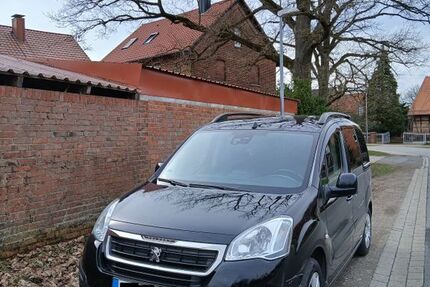 Peugeot Partner Tepee 128.000 km 8.500 &euro; Hohenhameln 31249