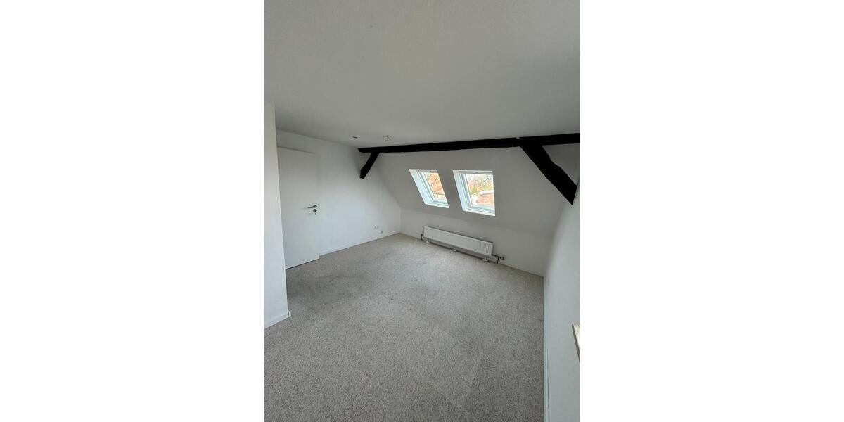 Maisonettenwohnung Algermissen - 6 Zimmer, 160 m&sup2;, 1.050&euro; | Angebot:24841248