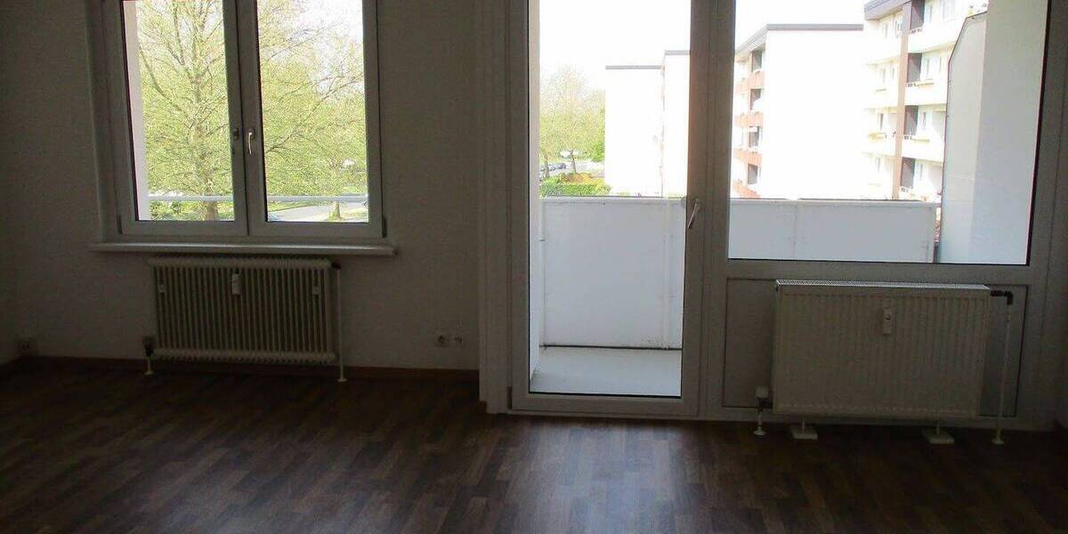 Etagenwohnung Salzgitter Lebenstedt - 3 Zimmer, 74 m&sup2;, 425&euro; | Angebot:26307123