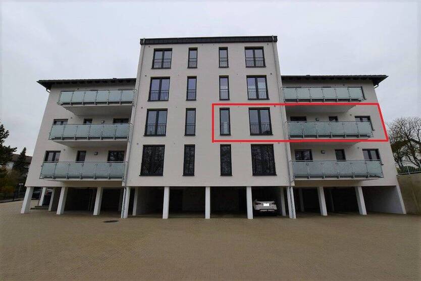 Moderne NeubauWohnung, Garage, großer Balkon, Aufzug, Erdwärme, barrierearm