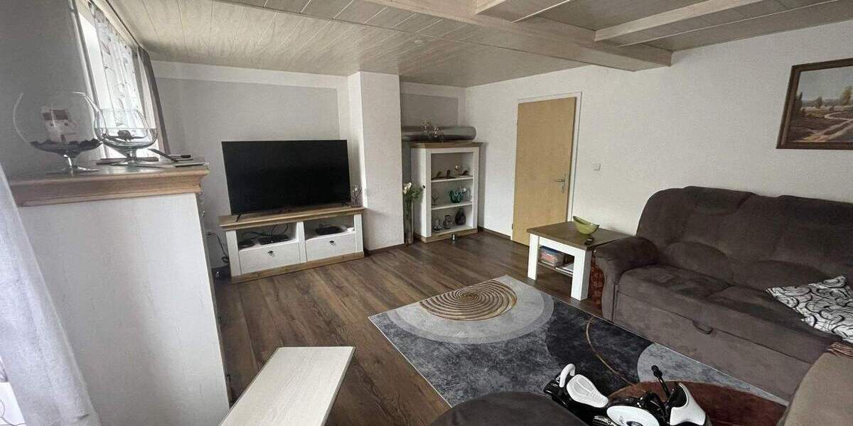 1-2 Familienhaus mit viel Potential 1 zimmer