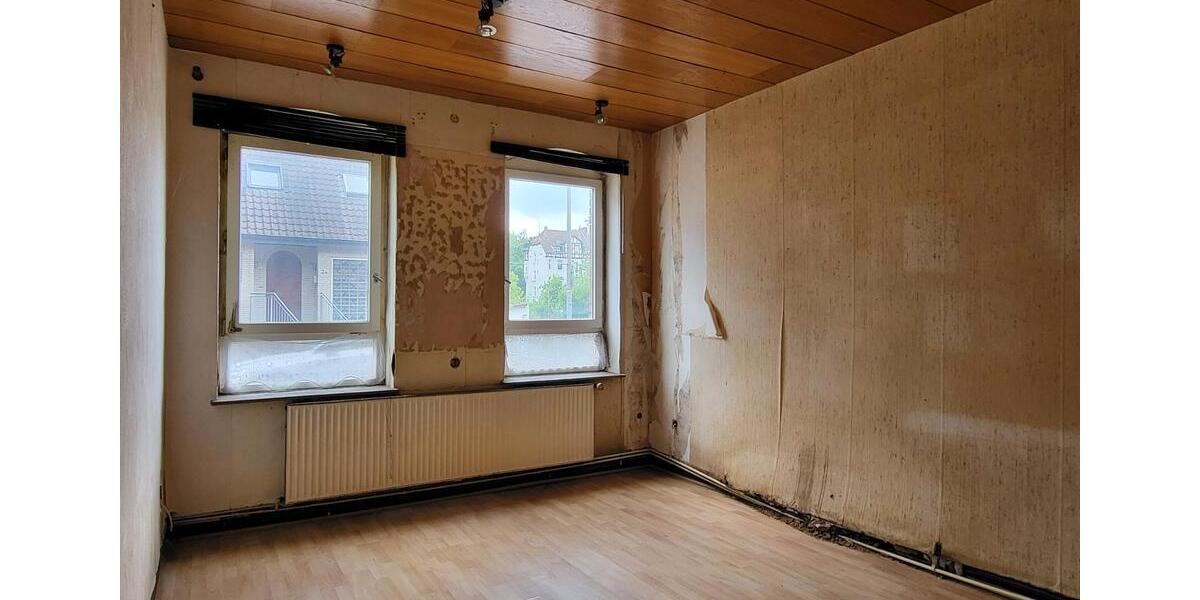 Einfamilienhaus Hildesheim Himmelsthür - 9 Zimmer, 195 m&sup2;, 175.000&euro; | Angebot:26689251