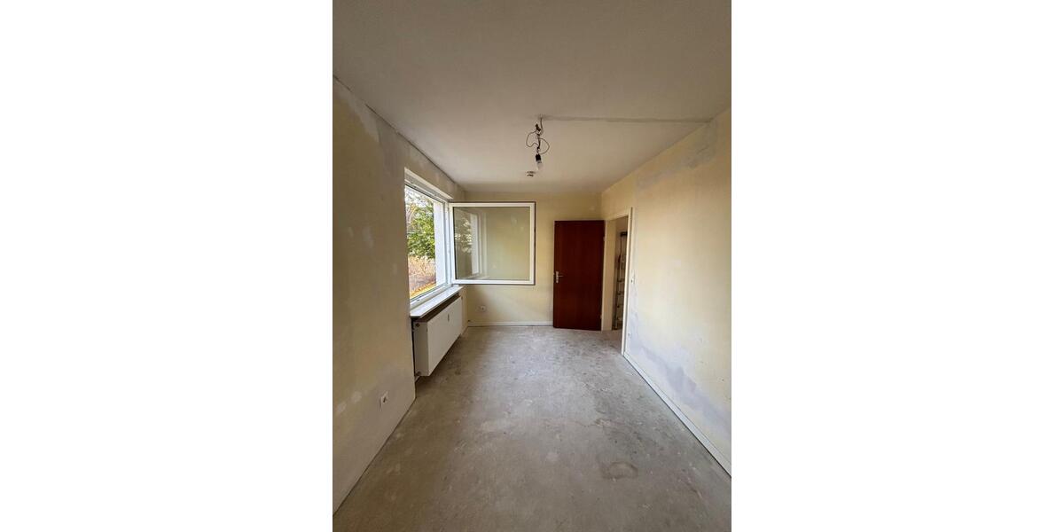 sonnige,sanierte 3-Zimmerwohnung, EG, sofort bezugsfrei, privat 3 zimmer