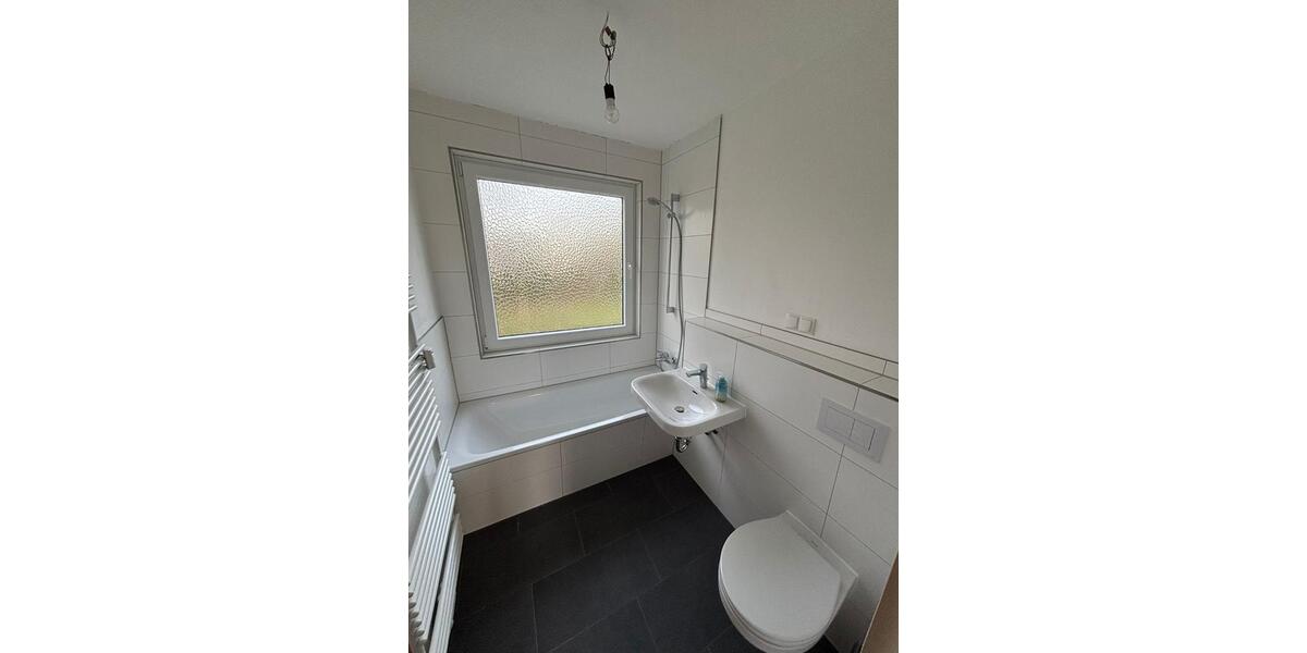 sonnige,sanierte 3-Zimmerwohnung, EG, sofort bezugsfrei, privat 3 zimmer