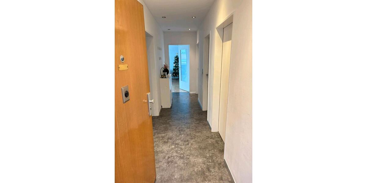 Dachgeschoßwohnung Braunschweig Wabe-Schunter-Beberbach - 4 Zimmer, 91 m&sup2;, 1.140&euro; | Angebot:24526572