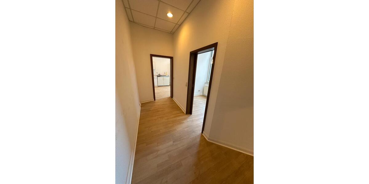 Etagenwohnung Braunschweig - 5 Zimmer, 129 m&sup2;, 1.290&euro; | Angebot:26248079