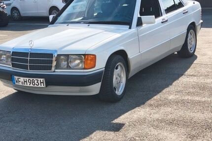 Mercedes-Benz 190 164.287 km 8.900 € Salzgitter 38259