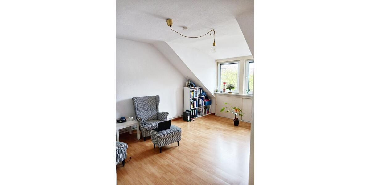 Dachgeschoßwohnung Hildesheim Himmelsthür - 3 Zimmer, 75 m&sup2;, 500&euro; | Angebot:24851351