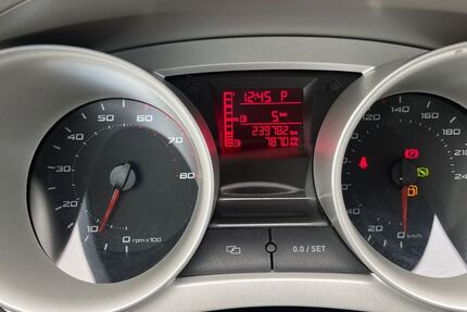Seat Ibiza 239.250 km 5.500 &euro; Hildesheim 31137
