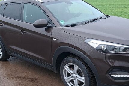 Hyundai TUCSON 120.000 km 14.500 € Denkte 38321