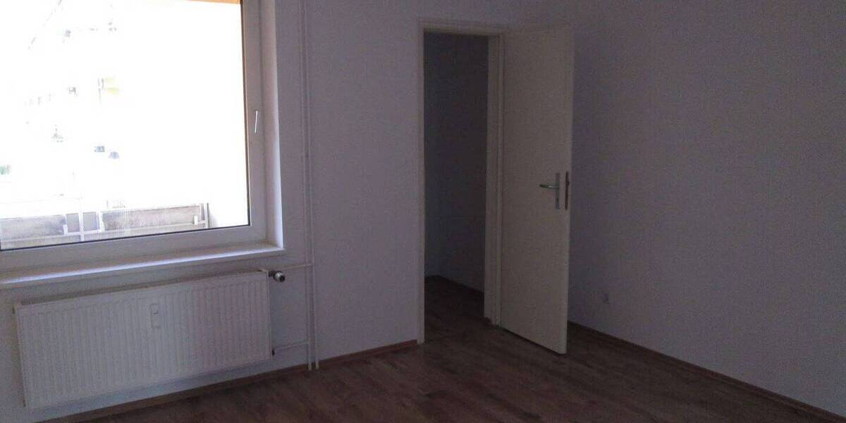 Etagenwohnung Salzgitter Lebenstedt - 3 Zimmer, 62 m&sup2;, 376&euro; | Angebot:26797093