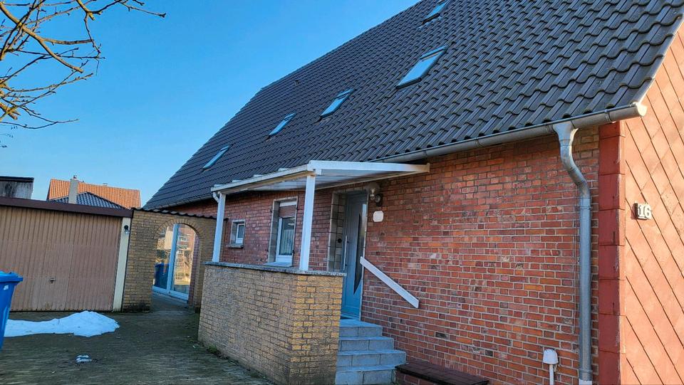 Vermiete Haus mit großem Grundstück 1.700€ Kalt 8 zimmer