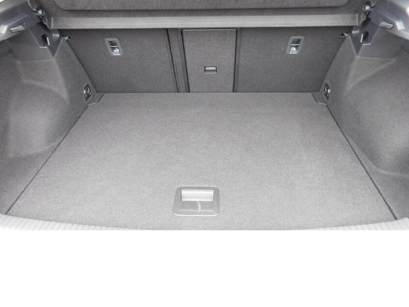 VW T-Roc 1.5 Life TSI BMT Navi Klima Standheizung 29.700 km 23.990 € Vordorf 38533