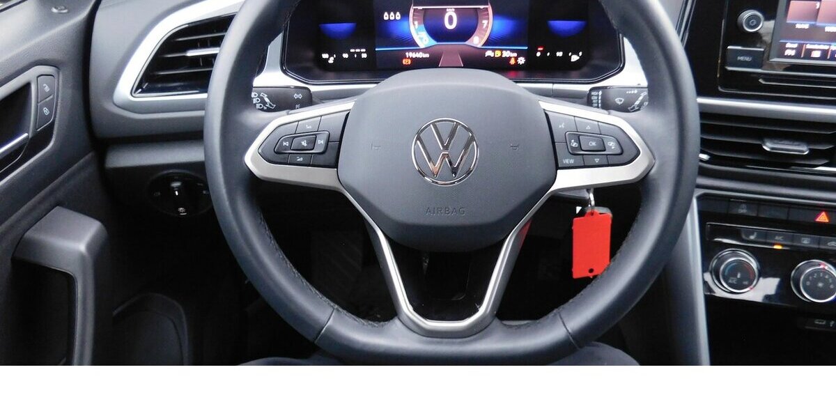VW T-Roc 1.0 Life TSI BMT Navi Klima Alu 19.600 km 19.990 &euro; Vordorf 38533