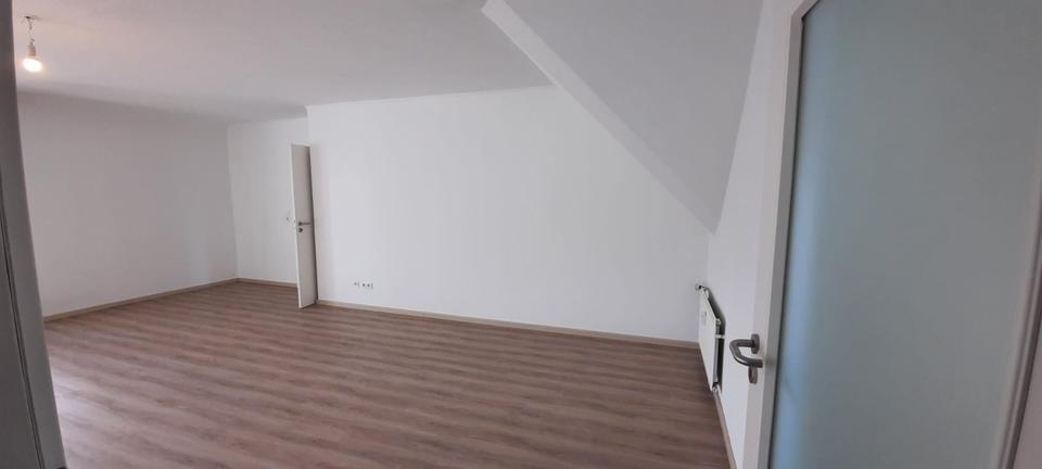 Zentrale, stilvolle Wohnung in Hildesheim mit Loggia + Tiefgarage