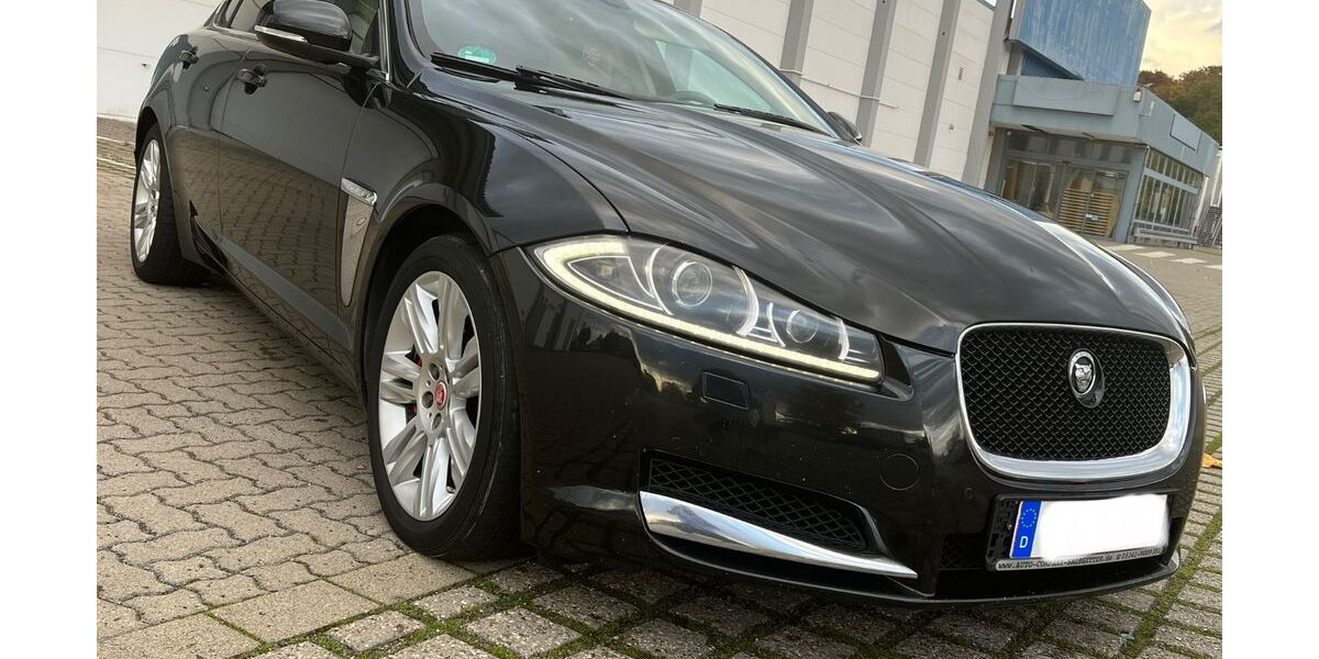 Jaguar XF 319.000 km 8.999 € Salzgitter 38226