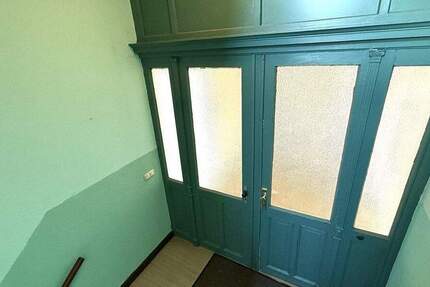 Oststadt-Altbau-Charme: 7-Zimmer, Küche, Bad+GästeWC 7 zimmer