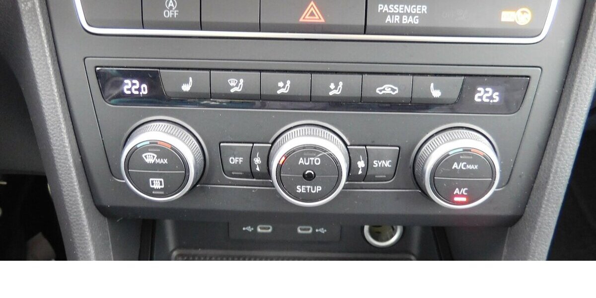 Seat Ateca 1.5 Style TSI BMT Navi Klima Alu 30.400 km 21.690 &euro; Vordorf 38533