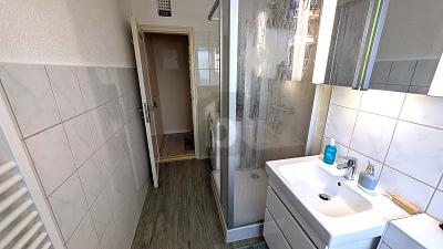SANIERTER WOHNTRAUM MIT BALKON IN RUHIGER LAGE 2 zimmer