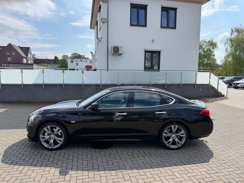 INFINITI M30 269.100 km 8.900 € Salzgitter-Lebenstedt 38226