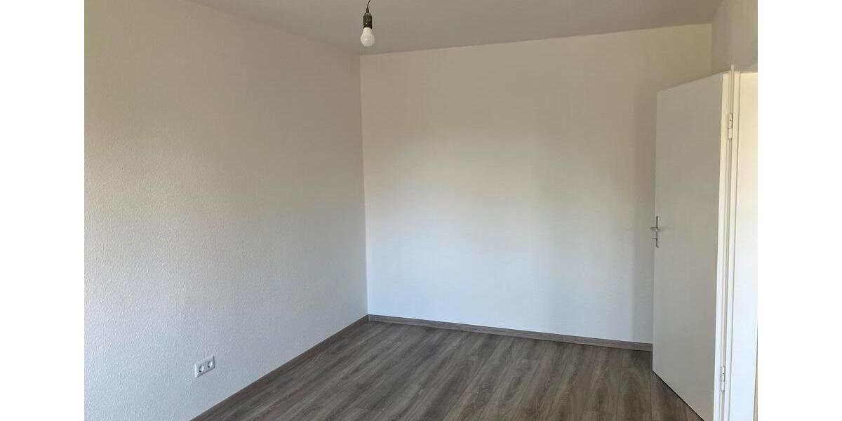 Etagenwohnung Salzgitter - 4 Zimmer, 74 m&sup2;, 446&euro; | Angebot:26249490