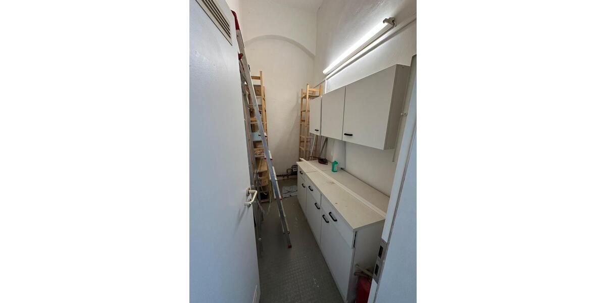 Etagenwohnung Braunschweig - 5 Zimmer, 126 m&sup2;, 1.150&euro; | Angebot:26561236