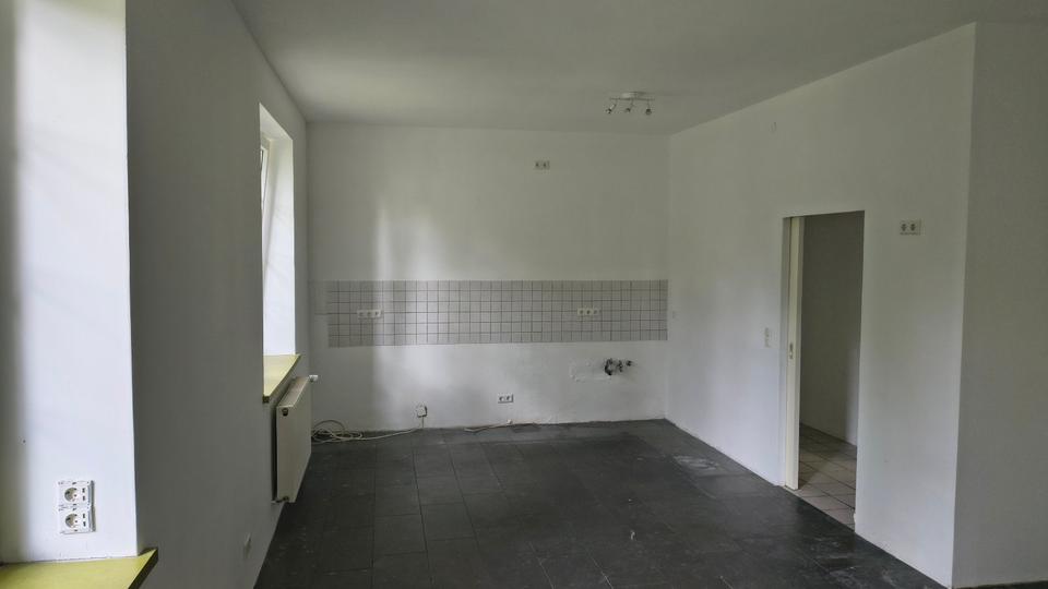 Etagenwohnung Hildesheim Himmelsthür - 6.5 Zimmer, 224 m&sup2;, 248.000&euro; | Angebot:27226411