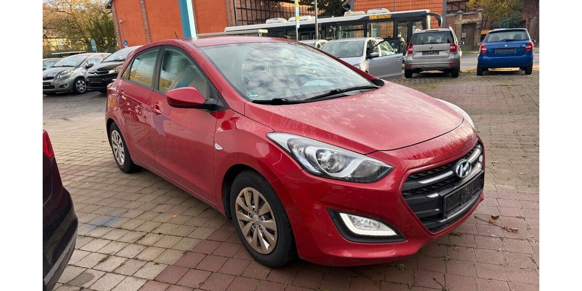 Hyundai i30 556.000 km 5.350 € Wolfenbüttel (Halchter) 38304