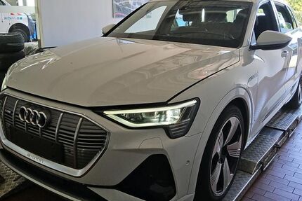 Audi e-tron 37.164 km 30.990 € Vechelde 38159