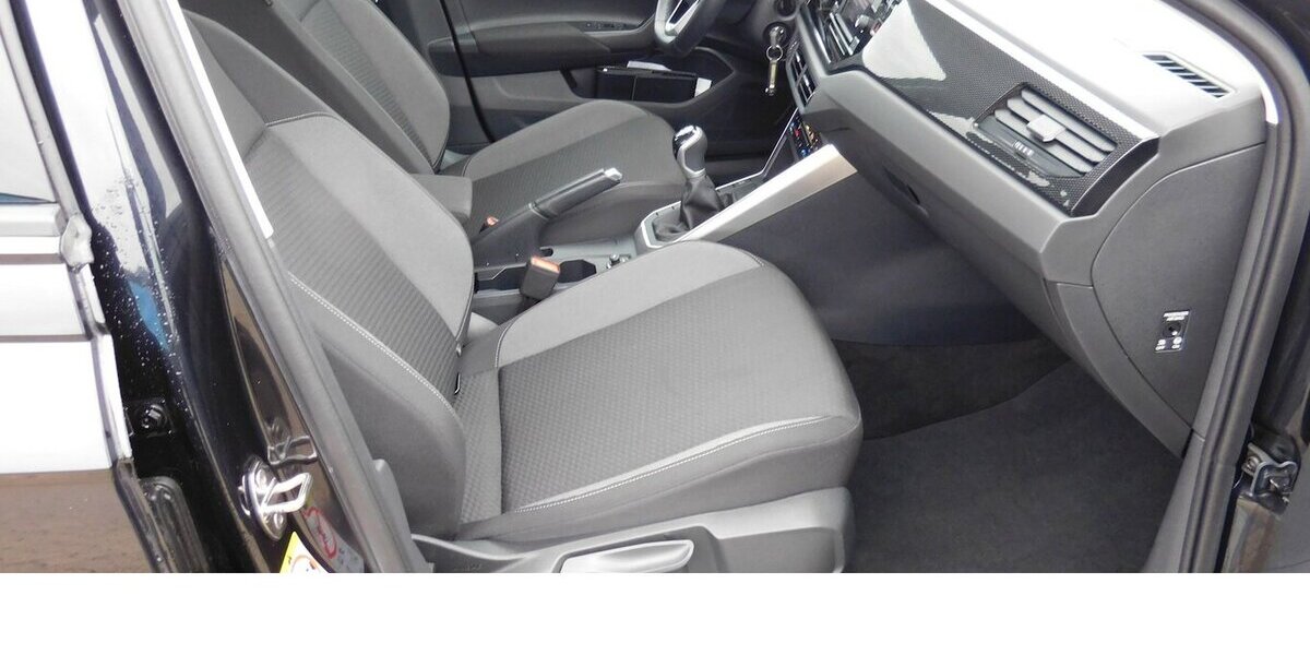 VW Taigo 1.0 TSI BMT Klima Navi LED 26.400 km 16.690 &euro; Vordorf 38533