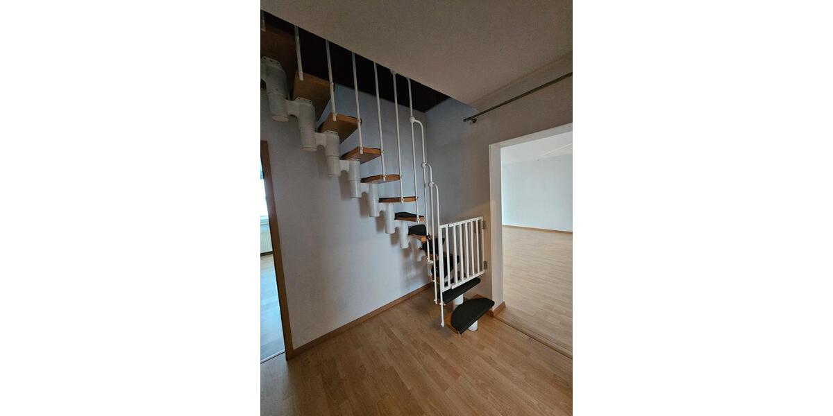 Etagenwohnung Schwülper - 5 Zimmer, 103 m&sup2;, 297.000&euro; | Angebot:27258900