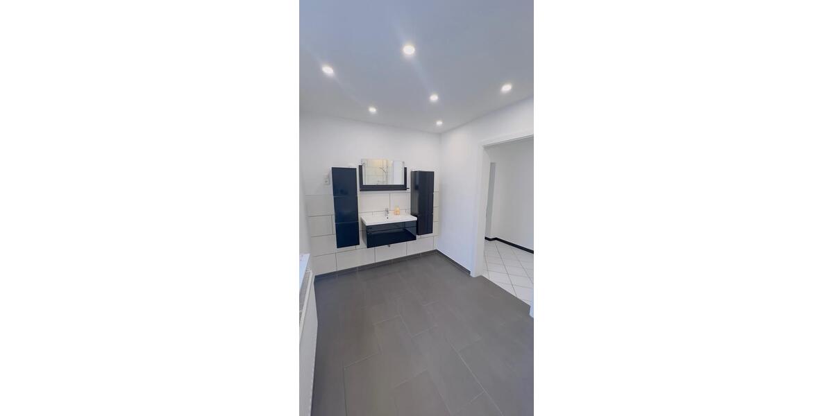 Etagenwohnung Edemissen - 2 Zimmer, 75 m&sup2;, 900&euro; | Angebot:26226914