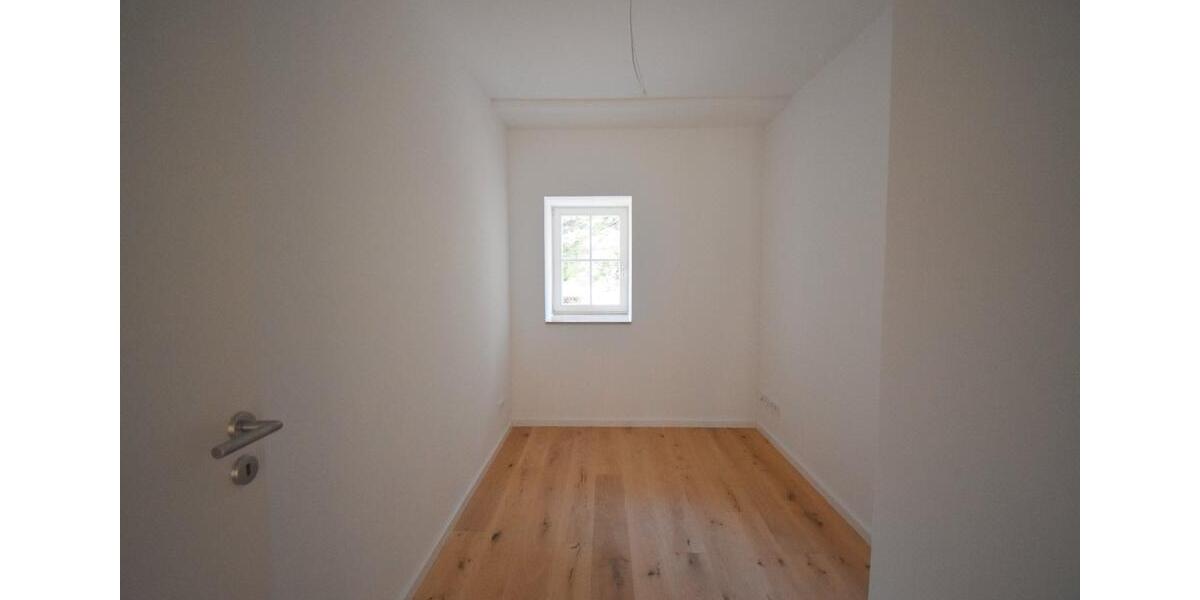 Etagenwohnung Hildesheim Bockfeld - 4 Zimmer, 125 m&sup2;, 1.350&euro; | Angebot:25790278