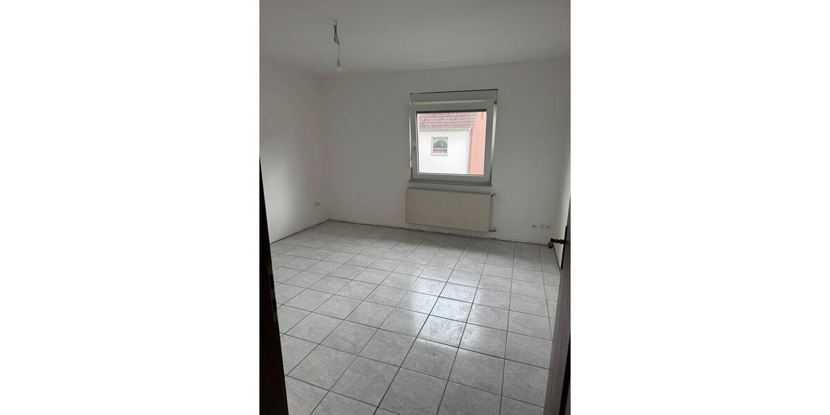 Erdgeschoßwohnung Salzgitter Ortschaft Ost - 4 Zimmer, 87 m&sup2;, 850&euro; | Angebot:26568266