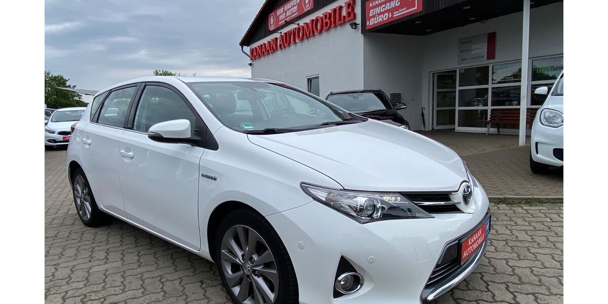 Toyota Auris 189.000 km 8.990 &euro; Goslar 38644