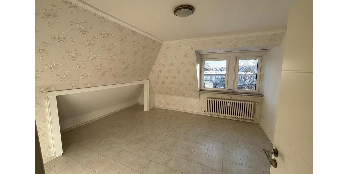 Dachgeschoßwohnung Hildesheim Itzum-Marienburg - 4 Zimmer, 88 m&sup2;, 1.050&euro; | Angebot:24614311