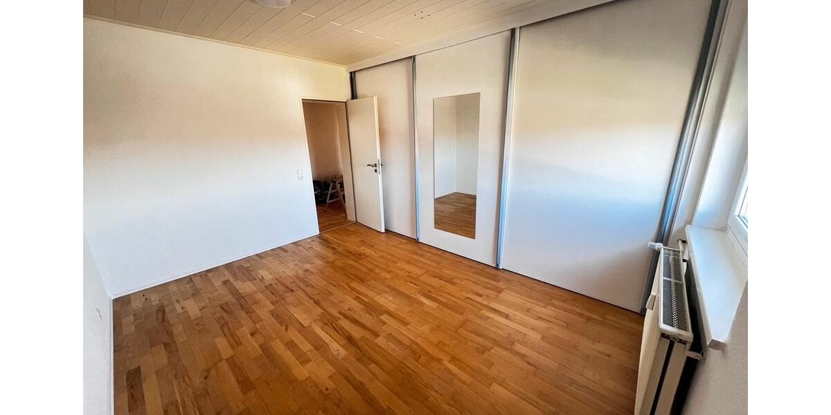 Dachgeschoßwohnung Wolfenbüttel Adersheim - 3.5 Zimmer, 91 m&sup2;, 184.000&euro; | Angebot:26698884