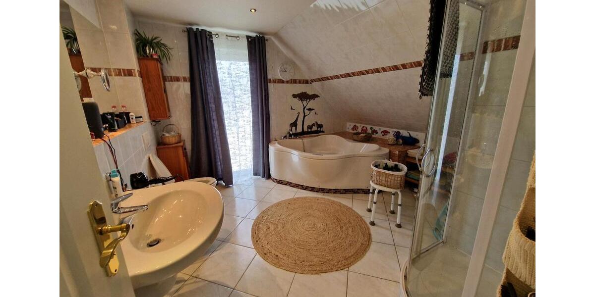 Einfamilienhaus Hildesheim Himmelsthür - 5 Zimmer, 180 m&sup2;, 750.000&euro; | Angebot:25841888